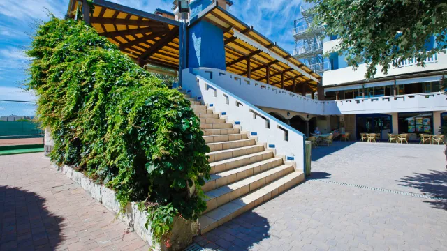 Hotel Azzurra Club - Aussenansicht
